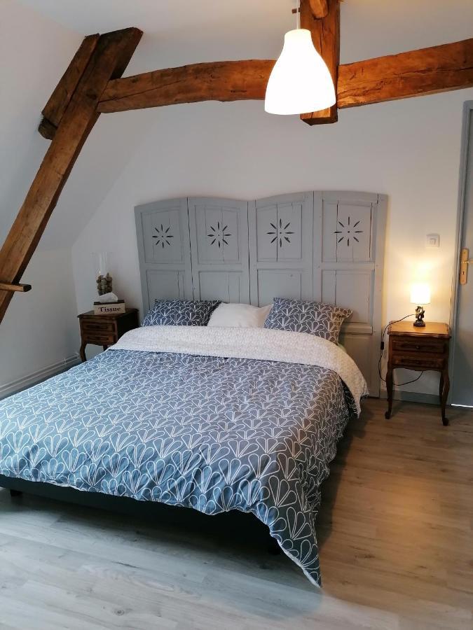 Lola Apartamento Montigny-Sur-Crecy Exterior foto