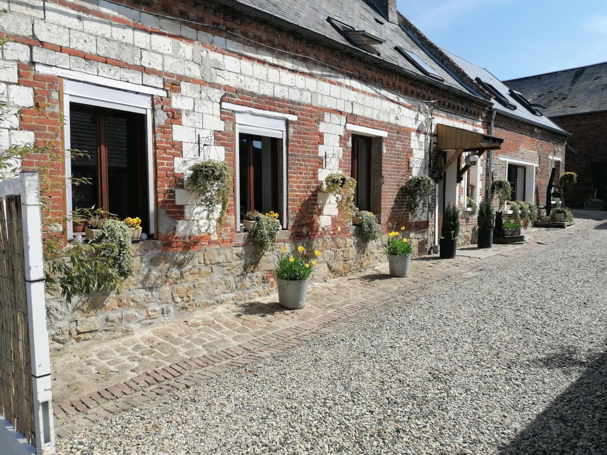 Lola Apartamento Montigny-Sur-Crecy Exterior foto